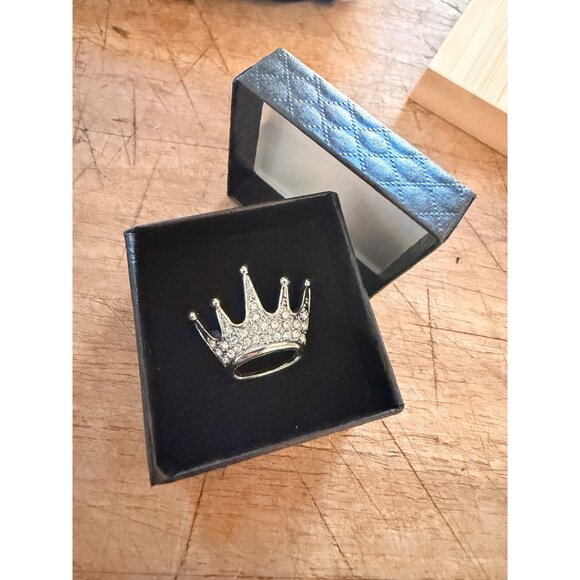 Crown-Shaped Rhinestone Brooch Pin In Gift Box - Picture 1 of 8